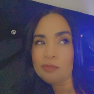 Meet your Posher, Mimi